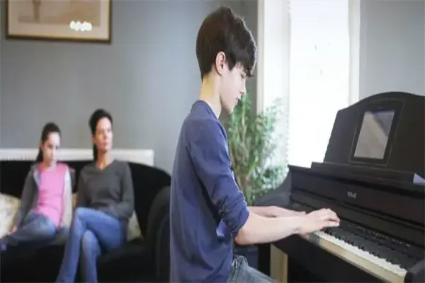 فواید یادگیری پیانو
