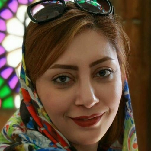 لیلا کولیوند هنرجوی کمانچه
